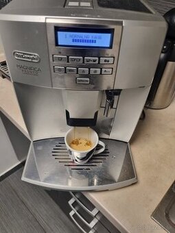 DeLonghi MAGNIFICA kávovar