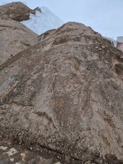 Predam piesok na zásypy