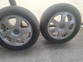 Alu disky so zánovný pneu na Octavia 1