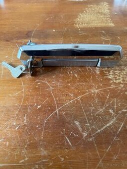 Predám diely na LADA kľučka dverí a kľučky sťahovania okien