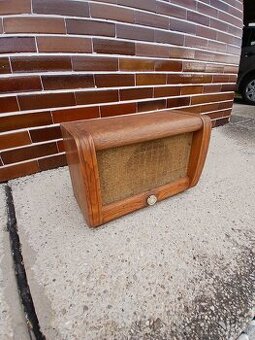 Predam rozhlas po drôte.