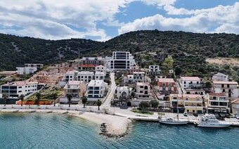 Chorvátsko luxusný 4 izbový apartmán s výhľadom na more.