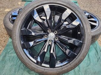 Letní kola Volkswagen Touareg R21 Suzuka černé