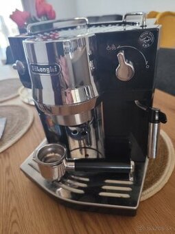 Kávovar DeLonghi EC820.B na nahrané diely
