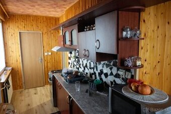 Predaj,3izb.byt s balkónom v obci Cinobaňa, okres Poltár