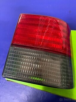 Peugeot 405 Break zadné pravé svetlo