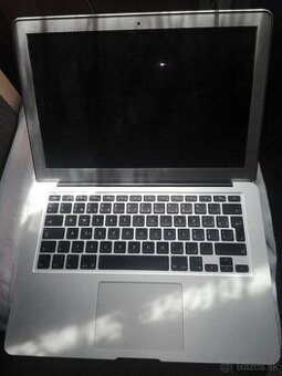 Apple MacBook Air.Mid 2011.A1369. EMC 2469.