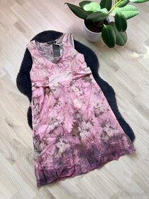 Nové ružové krátke šaty na ramienka kvetované Motivi - 1