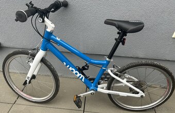 Predám ultraľahký špičkový detský bicykel WOOM 4 modrý.