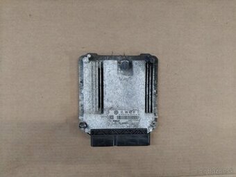 riadiaca jednotka motora 03L906022QH