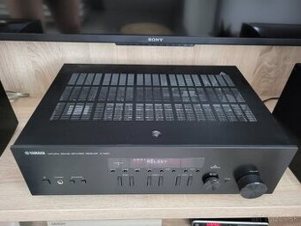 YAMAHA sieťový prehrávač 2 x 100W + DO