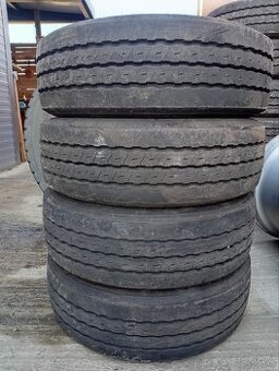 Predám pneu 205/65-17.5 Goodyear