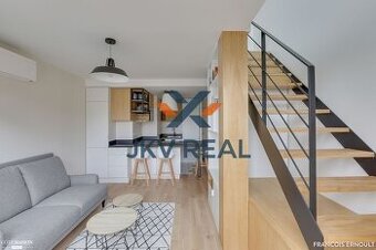 JKV REAL ponúka na predaj exkluzívny 4-izbový mezonet s výhľ