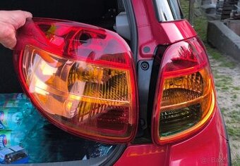 Predám použité zadné ľavé svetlo na Suzuki SX4