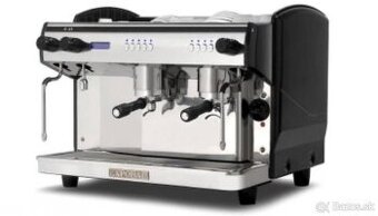 Kávovar Expobar G-10 + kávový mlynček značky Mazzer