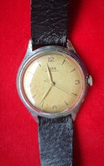 hodinky DOXA