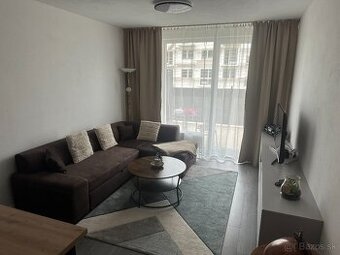 Prenájom 2izb byt s terasou Hornostavská ul. Nitra, zelené d