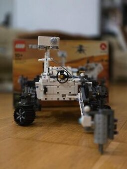 Lego technic NASA Mars Rover Perseverance