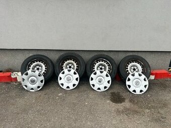 Plechove disky s puklicami