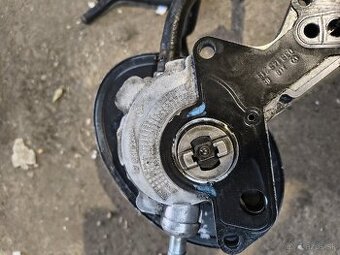 Predám na 1,9tdi 85kw, AUY tandemove čerpadlo