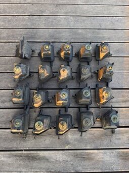 Nádobky na olej servoriadenia