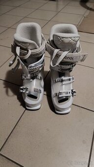 Predám detské lyžiarky