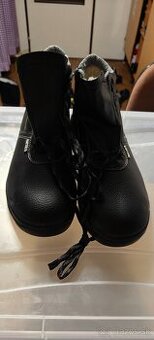 Pracovné topánky oteplene