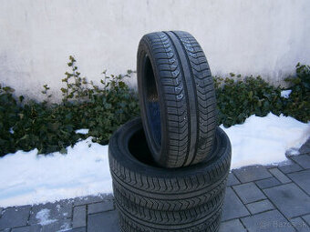 Predám 4x celoročné pneu Pirelli 225/50 R18 99WXL