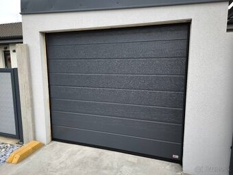 Nová brána 4000x2135mm vo farbe Antracit RAL 7016 - skladom