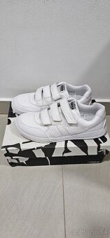 Biele kožené tenisky