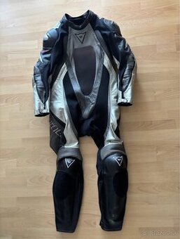 Kožená moto kombinéza Dainese
