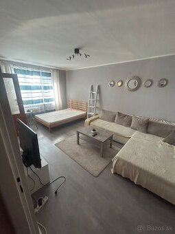 Predám 1-izbový byt – Park mládeže 2, 38 m², zariadený, ihne