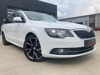 Škoda Superb Combi 2.0 TDI DSG,2015,NAVI,XENON