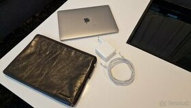 APPLE MacBook Pro 13" TouchBar (i5, 8GB,256GB)