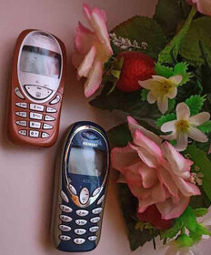 Retro mobily rôznych značiek