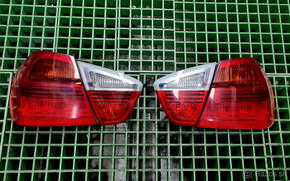 zadné svetla BMW E90  2005-2008 - 1