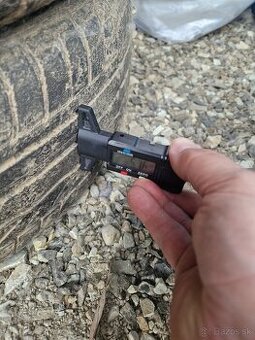 Predám Letné pneu s rozmermi 185/60 R15