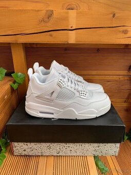 Jordan 4 Retro Pure Money