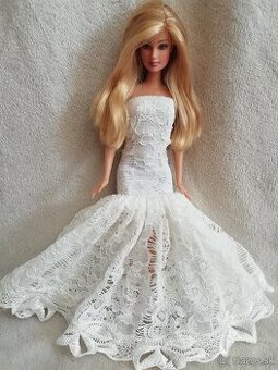Barbie v krajkovych satach