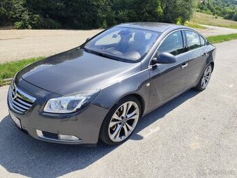 Opel Insignia V6