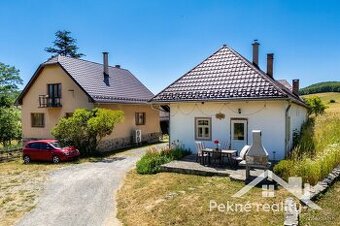 Predaj dvoch rodinných domov v obci Záježová