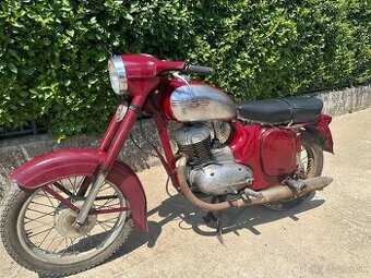 JAWA 250 / 559