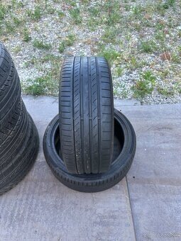 215/40 R18