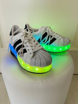 Detske LED tenisky s kolieskami 2v1, velkost 33