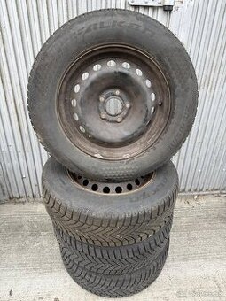Zimne pneumatiky 215/65 R16 na diskoch 5x114,3 Duster