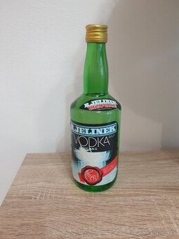 Archívny 30 ročný alkohol