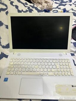 Asus VivoBookMax