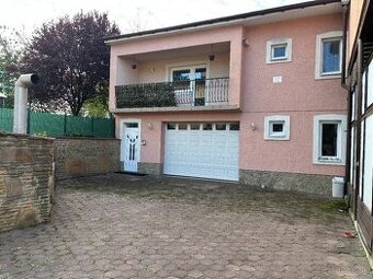 Prenájom rodinného domu v centre Stropkova