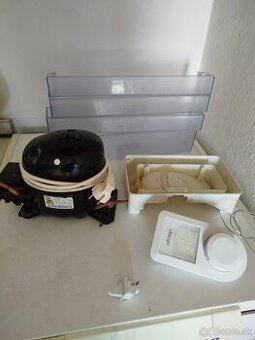 Rozpredám chladničku Beko rcsa270m21w - 1