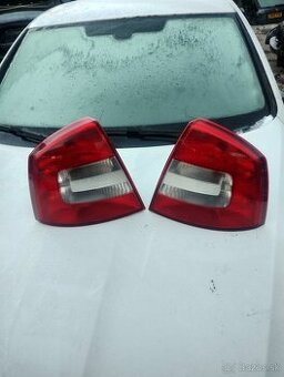 Zadné svetlá škoda Octavia 2 facelift sedan